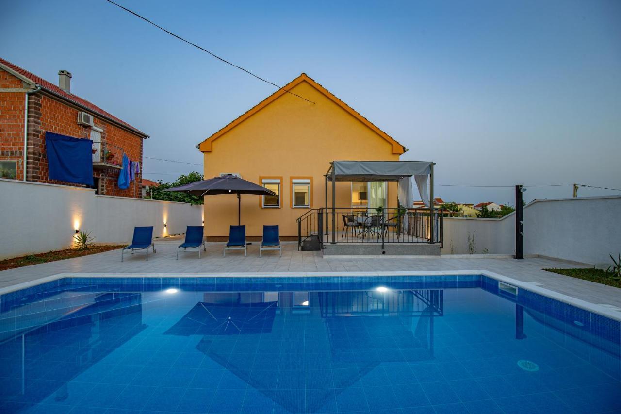 Villa Family And Friends Private Heated Pool With Jacuzzi Zadar Exterior foto