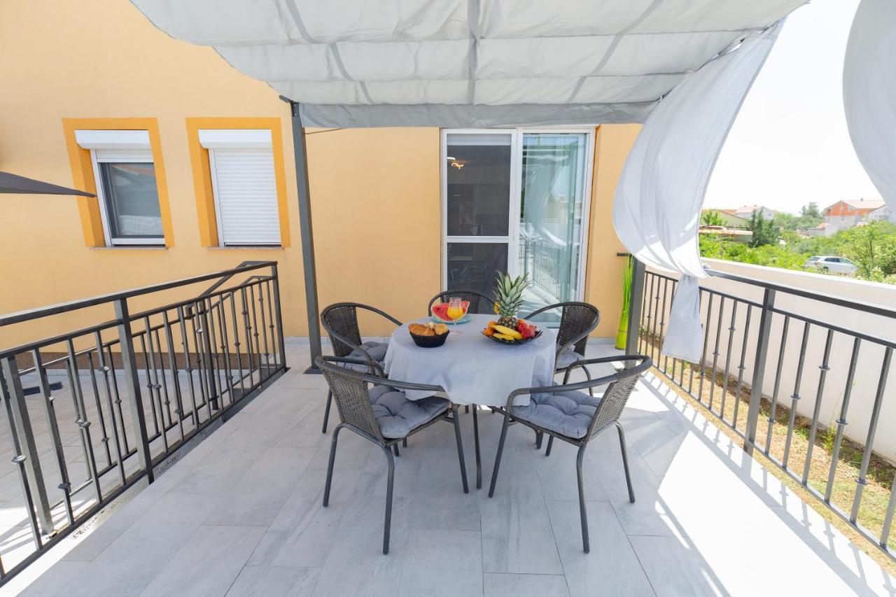 Villa Family And Friends Private Heated Pool With Jacuzzi Zadar Exterior foto