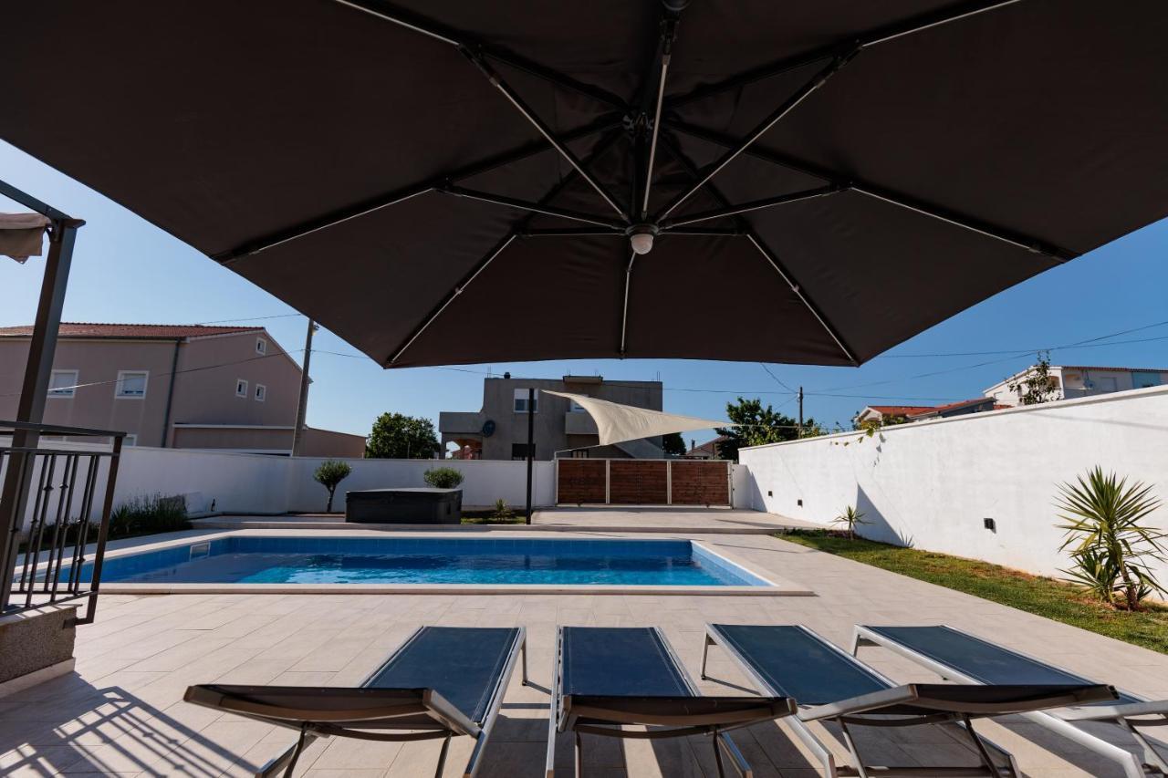 Villa Family And Friends Private Heated Pool With Jacuzzi Zadar Exterior foto
